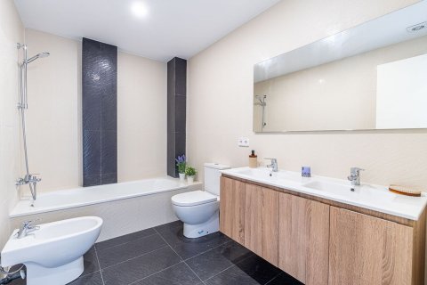 Apartment for sale in Sitges, Barcelona, Spain 3 bedrooms, 192 sq.m. No. 164941 - photo 14