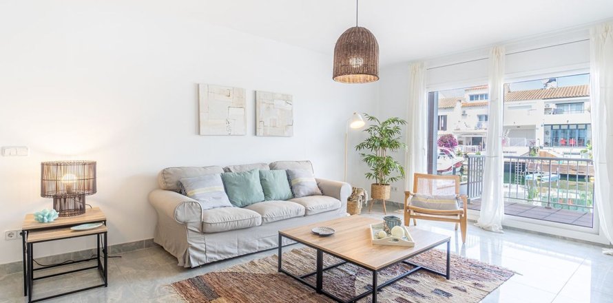 Apartment in Sitges, Barcelona, Spain 3 bedrooms, 192 sq.m. No. 164941