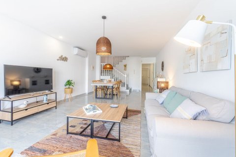 Apartment for sale in Sitges, Barcelona, Spain 3 bedrooms, 192 sq.m. No. 164941 - photo 7