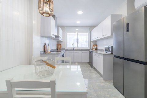 Apartment for sale in Sitges, Barcelona, Spain 3 bedrooms, 192 sq.m. No. 164941 - photo 9