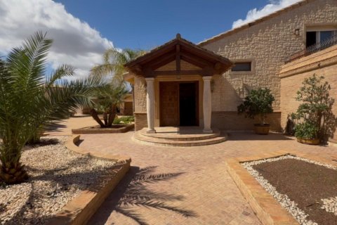 Villa for sale in Los Nietos, Murcia, Spain 6 bedrooms, 440 sq.m. No. 164915 - photo 2