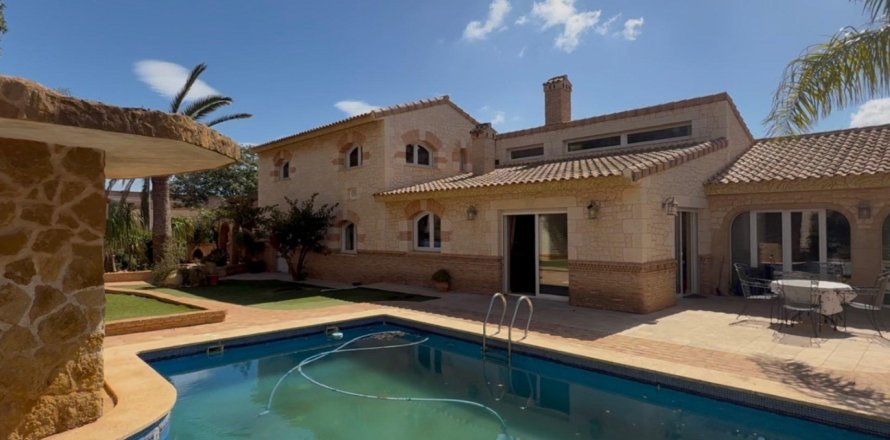 Villa in Los Nietos, Murcia, Spain 6 bedrooms, 440 sq.m. No. 164915