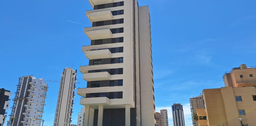 Apartment à Calpe, Alicante, Espagne 2 chambres, 180 m2 No. 134756