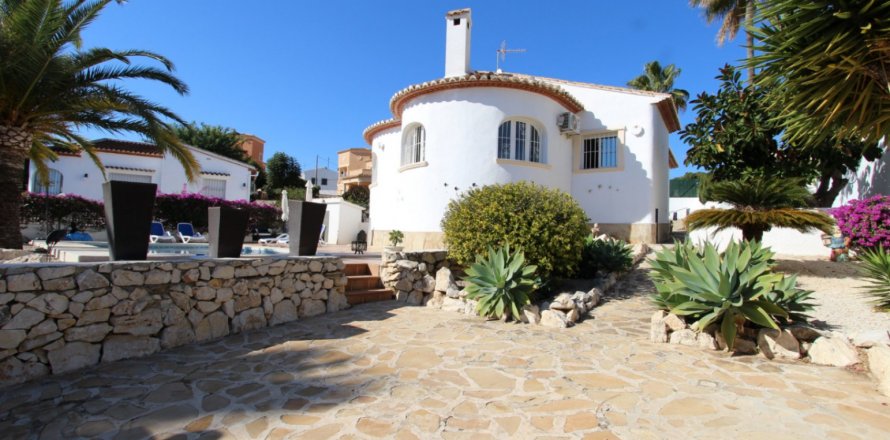 Villa Calpe, Alicante, Spagna 5 camere da letto, 180 mq. N° 107970