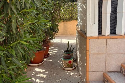 Villa en venta en Alicante, España 2 dormitorios, 80 m2 No. 193205 - foto 6