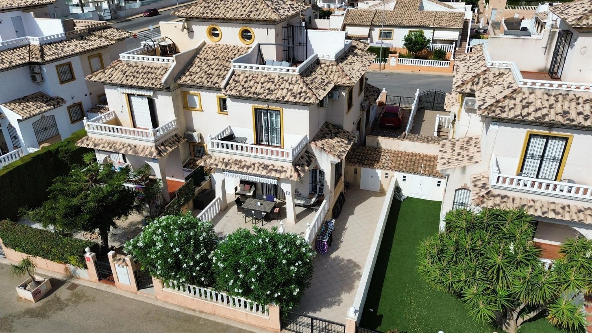 Villa a Alicante, Spagna 2 camere da letto, 80 mq. N° 193205