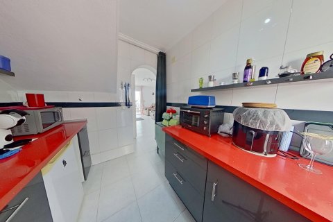 Bungalowi myytävänä Alicante, Espanja, 3 makuuhuonetta, 75 m2 No. 142652 - kuva 5