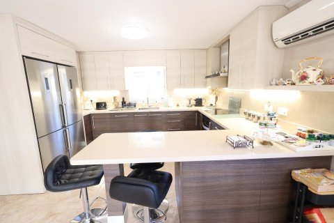 Apartamento en venta en Torrevieja, Alicante, España 5 dormitorios, 311 m2 No. 142655 - foto 5
