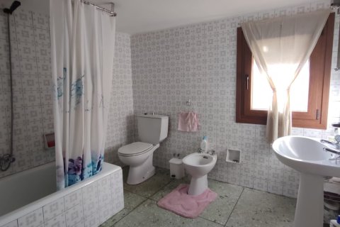 Villa for sale in Villarejo de Orbigo, Leon, Spain 4 bedrooms, 569 sq.m. No. 185219 - photo 14