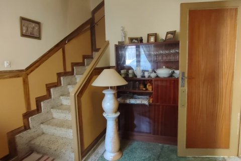 Villa for sale in Villarejo de Orbigo, Leon, Spain 4 bedrooms, 569 sq.m. No. 185219 - photo 11
