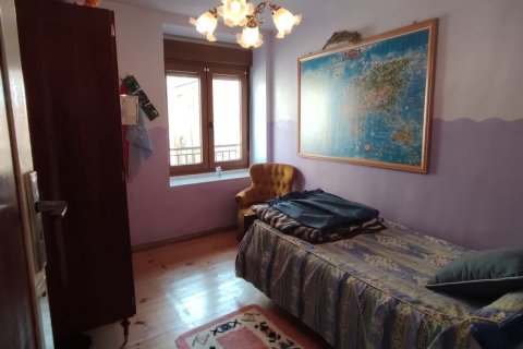 Villa for sale in Villarejo de Orbigo, Leon, Spain 4 bedrooms, 569 sq.m. No. 185219 - photo 17