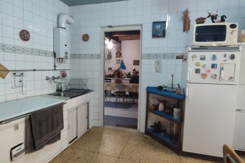 Villa for sale in Villarejo de Orbigo, Leon, Spain 4 bedrooms, 569 sq.m. No. 185219 - photo 8
