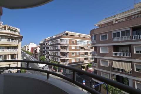 Lägenhet till salu i Torrevieja, Alicante, Spanien 3 sovrum, 129 kvm. Nr. 191809 - foto 23