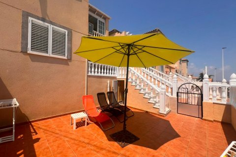 Bungalow à Torrevieja, Alicante, Espagne 2 chambres, 53 m2 No. 191811