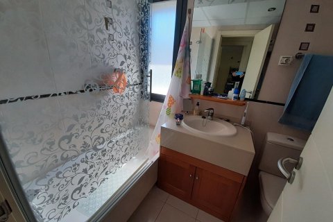 Apartment for sale in Benidorm, Alicante, Spain 2 bedrooms, 77 sq.m. No. 179699 - photo 29