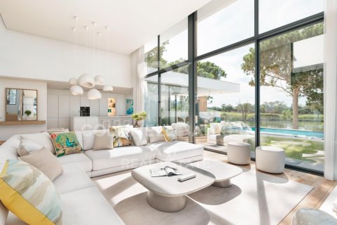 Villa till salu i Estepona, Malaga, Spanien 3 sovrum, 375 kvm. Nr. 157424 - foto 4
