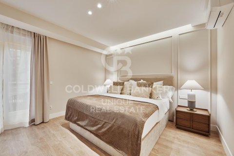 Apartamento en venta en Madrid, España 4 dormitorios, 155 m2 No. 157426 - foto 22