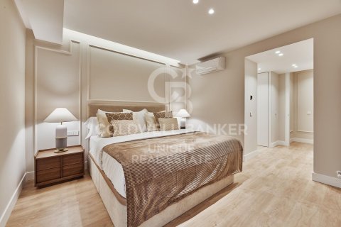 Apartamento en venta en Madrid, España 4 dormitorios, 155 m2 No. 157426 - foto 19