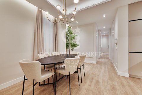 Apartamento en venta en Madrid, España 2 dormitorios, 72 m2 No. 157425 - foto 10