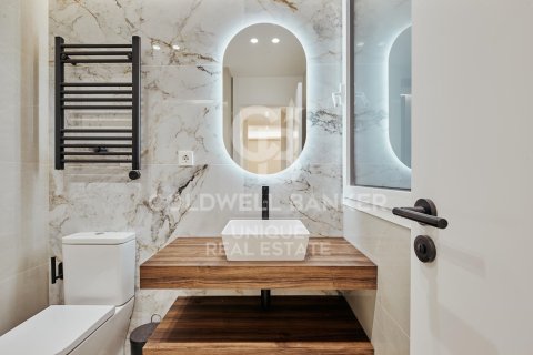 Apartamento en venta en Madrid, España 3 dormitorios,  No. 157427 - foto 9