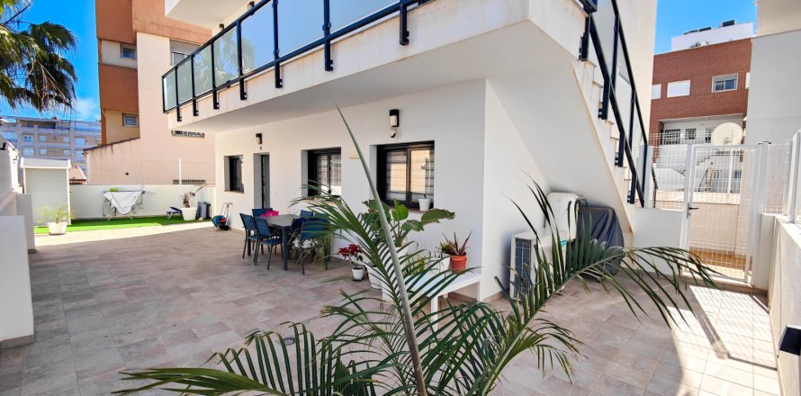 Квартира в Гуардамар-дель-Сегура, Аликанте, Испания 3 спальни, 84м2 №155510