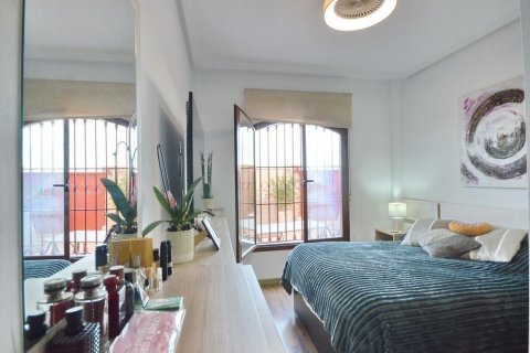 Huoneisto myytävänä Torrevieja, Alicante, Espanja, 2 makuuhuonetta, 58 m2 No. 155505 - kuva 18