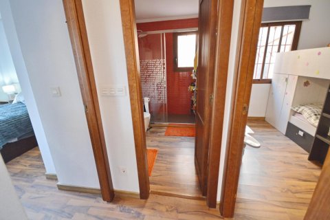 Huoneisto myytävänä Torrevieja, Alicante, Espanja, 2 makuuhuonetta, 58 m2 No. 155505 - kuva 16