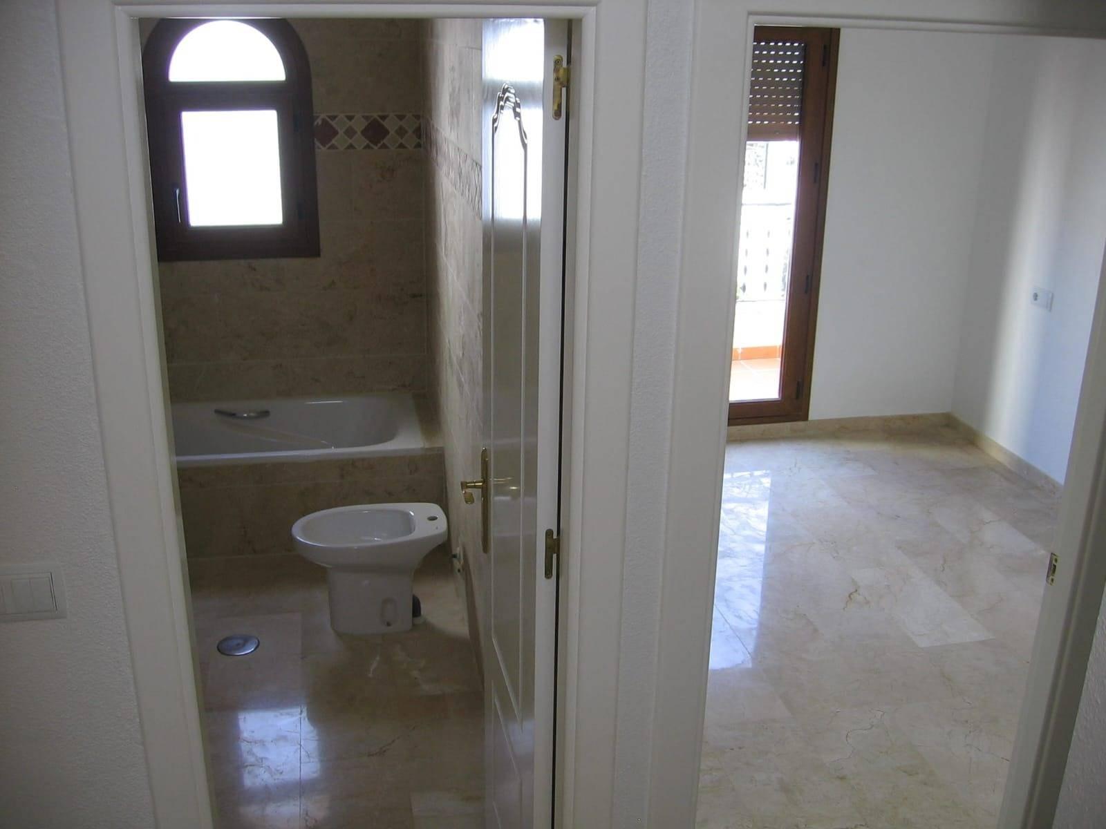 Duplex in Alicante, Spanien 2 Schlafzimmer, 90 m2 Nr. 155506