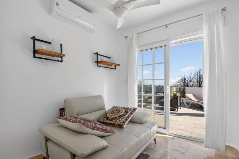 Villa till salu i Las Ramblas, Alicante, Spanien 4 sovrum, 161 kvm. Nr. 155507 - foto 20