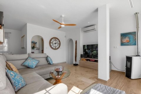 Villa till salu i Las Ramblas, Alicante, Spanien 4 sovrum, 161 kvm. Nr. 155507 - foto 7