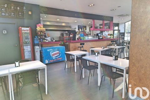 Kommersiell fastighet för uthyrning i Les Roquetes, Barcelona, Spanien 399 kvm. Nr. 154315 - foto 7