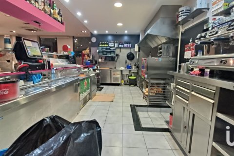 Kommersiell fastighet för uthyrning i Les Roquetes, Barcelona, Spanien 399 kvm. Nr. 154315 - foto 11