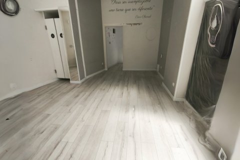 Liikekiinteistö vuokrattavana Leon, Espanja , 50 m2 No. 154312 - kuva 16