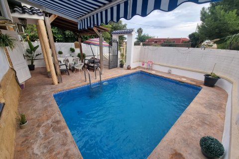 House for sale in Dolores, Alicante, Spain 3 bedrooms, 120 sq.m. No. 183618 - photo 2