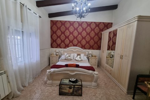 House for sale in Dolores, Alicante, Spain 3 bedrooms, 120 sq.m. No. 183618 - photo 9