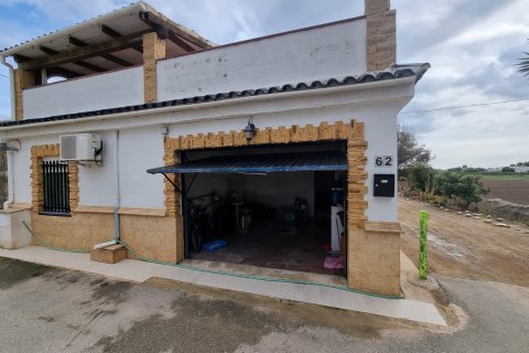 House for sale in Dolores, Alicante, Spain 3 bedrooms, 120 sq.m. No. 183618 - photo 16