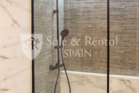 Apartment for sale in Blanes, Girona, Spain 2 bedrooms, 69 sq.m. No. 186221 - photo 25