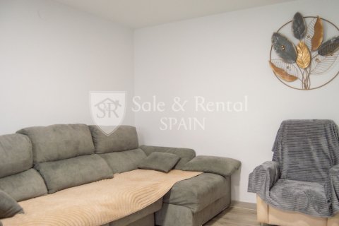 Apartment for sale in Blanes, Girona, Spain 2 bedrooms, 69 sq.m. No. 186221 - photo 4