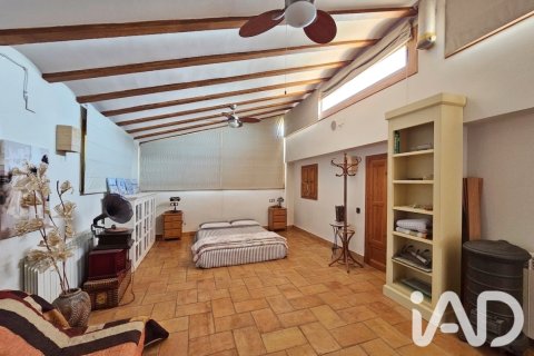House à vendre à Montbrio del Camp, Tarragona, Espagne, 5 chambres, 690 m2 No. 188265 - photo 22