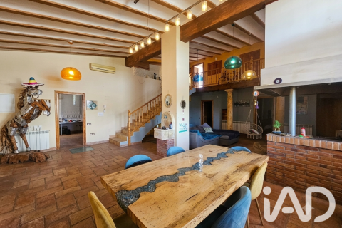House à vendre à Montbrio del Camp, Tarragona, Espagne, 5 chambres, 690 m2 No. 188265 - photo 8