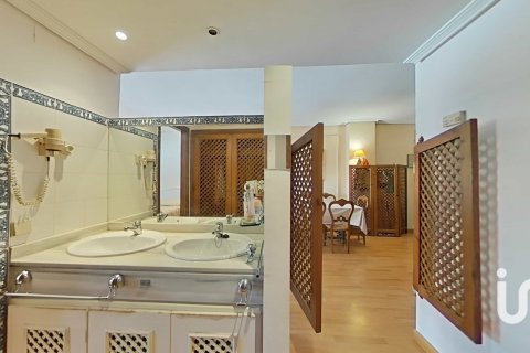 Продажа квартиры в Сан-Фернандо, Кадис, Испания 2 спальни, 97м2 №188470 - фото 7