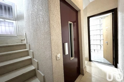 Продажа коммерческой недвижимости в Барселона, Испания 1 спальня, 184м2 №188472 - фото 19