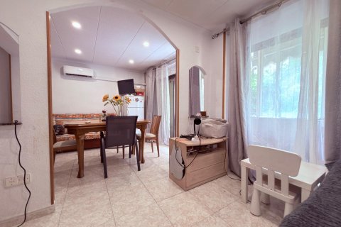 Apartment for sale in Alicante, Spain 1 bedroom, 53 sq.m. No. 183102 - photo 7