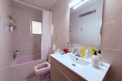 Apartment for sale in Alicante, Spain 1 bedroom, 53 sq.m. No. 183102 - photo 4