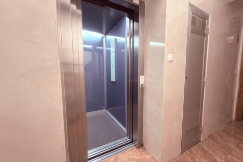 Apartment for sale in Alicante, Spain 1 bedroom, 53 sq.m. No. 183102 - photo 24