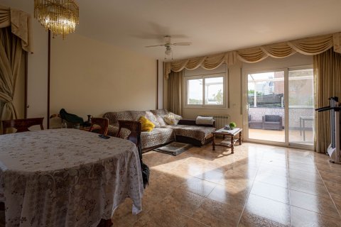 Appartamento in vendita a Pineda de Mar, Barcelona, Spagna 4 camere da letto, 143 mq. N° 151976 - foto 3