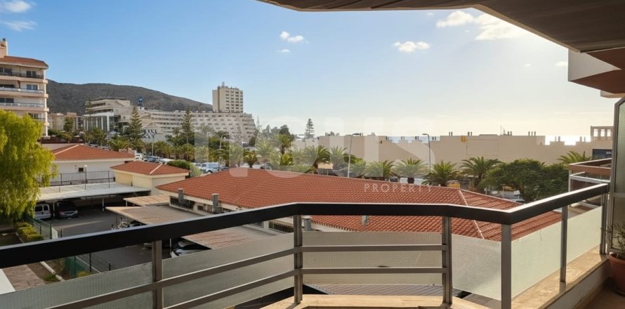 Apartamento en Los Cristianos, Tenerife, España 2 dormitorios, 73 m2 No. 151974