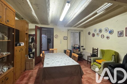 Villa in Montbrio del Camp, Tarragona, Spain 6 bedrooms, 338 sq.m. No. 185205