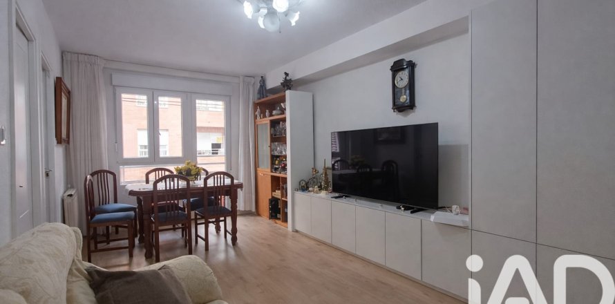 Appartamento a Torrelavega, Cantabria, Spagna 3 camere da letto, 101 mq. N° 185203