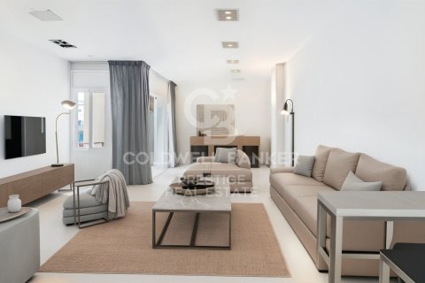 Apartment à vendre à Barcelona, Espagne, 3 chambres, 101 m2 No. 157347 - photo 3